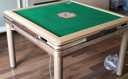 棋牌室乌兰乌兰麻将机实拍展示