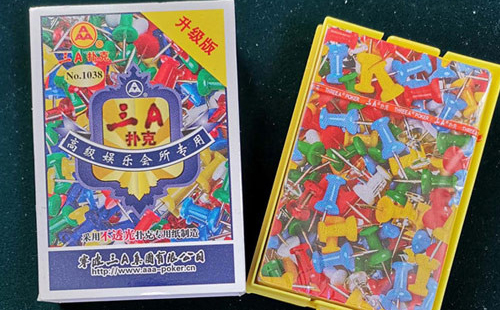 乌兰扑克批发采购指南与产品质量识别要点解析